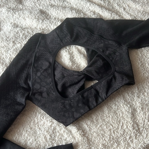 Gymshark | Adapt x Whitney Animal Seamless top - Picture 7 of 9